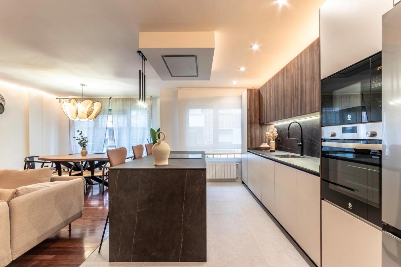 New! Lovely 4-Bedroom Loft In Bilbao Zewnętrze zdjęcie